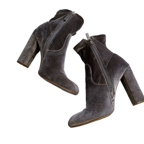 Steve Madden Shoes - STEVE MADDEN Grey Velvet Edit High Heel Mid Calf Boots Sz 7